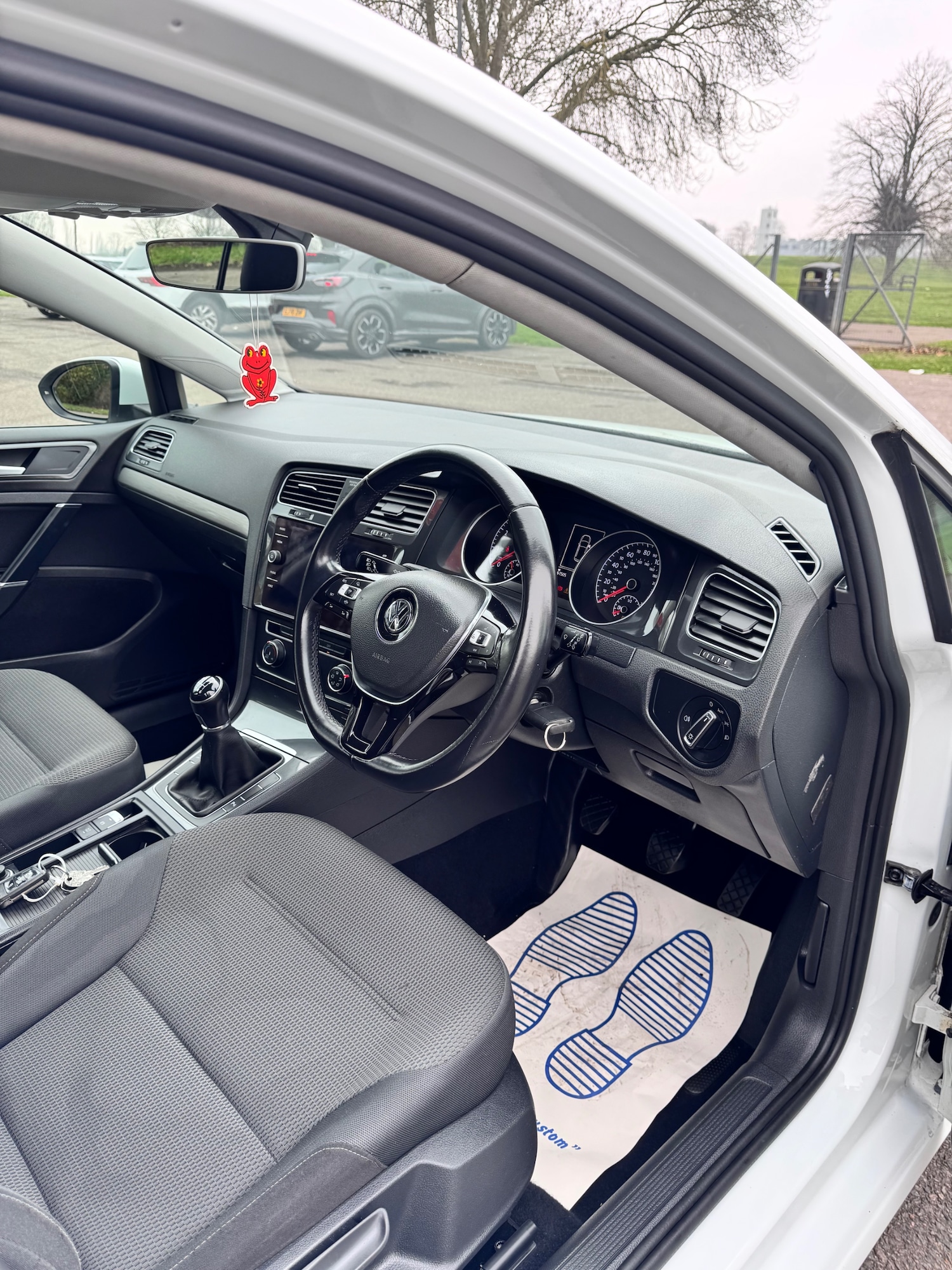 Used Volkswagen Golf 2018 for sale - 77807571: Photo 8