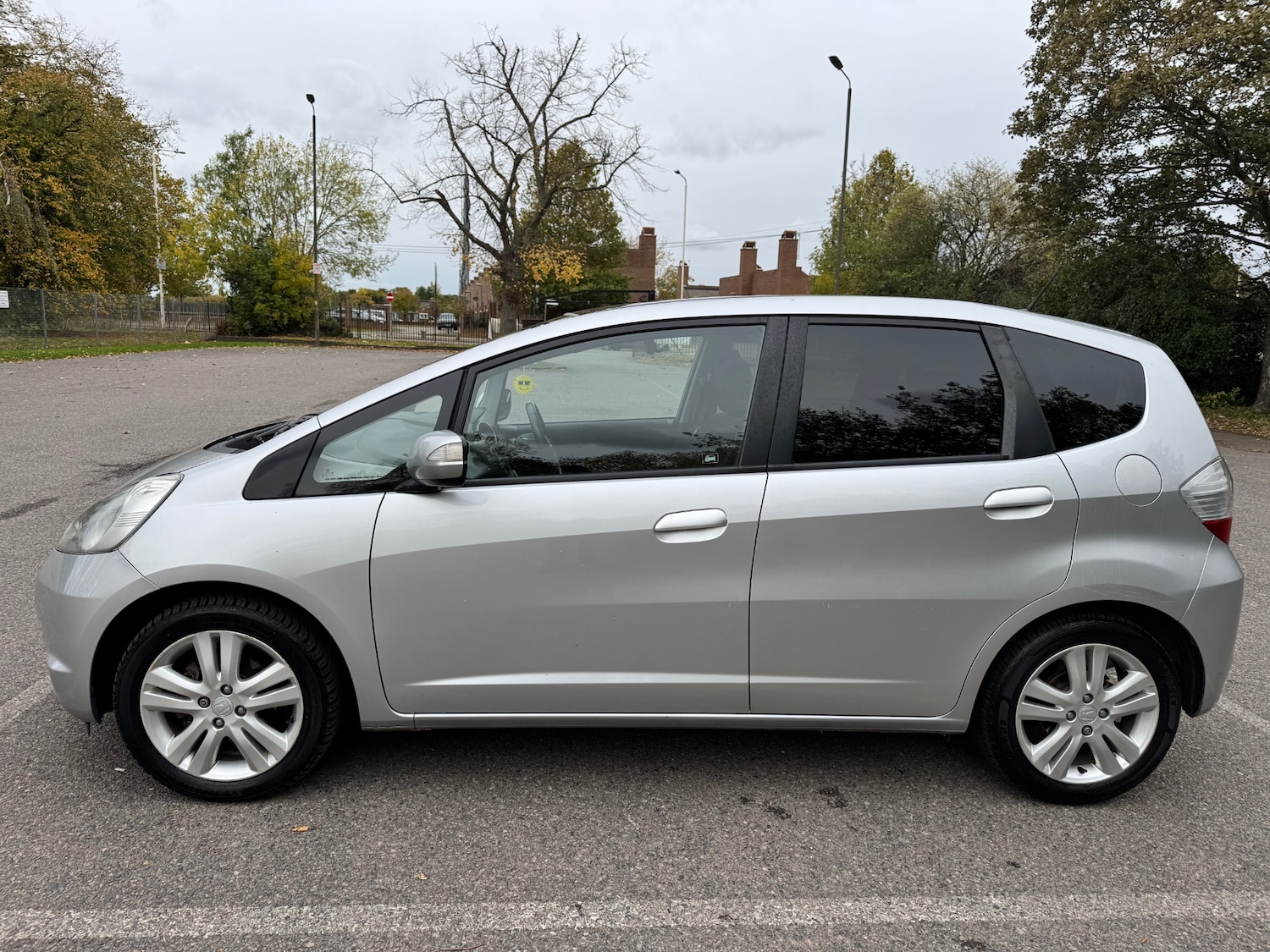 Used Honda Jazz 2010 for sale - 76384280: Photo 5