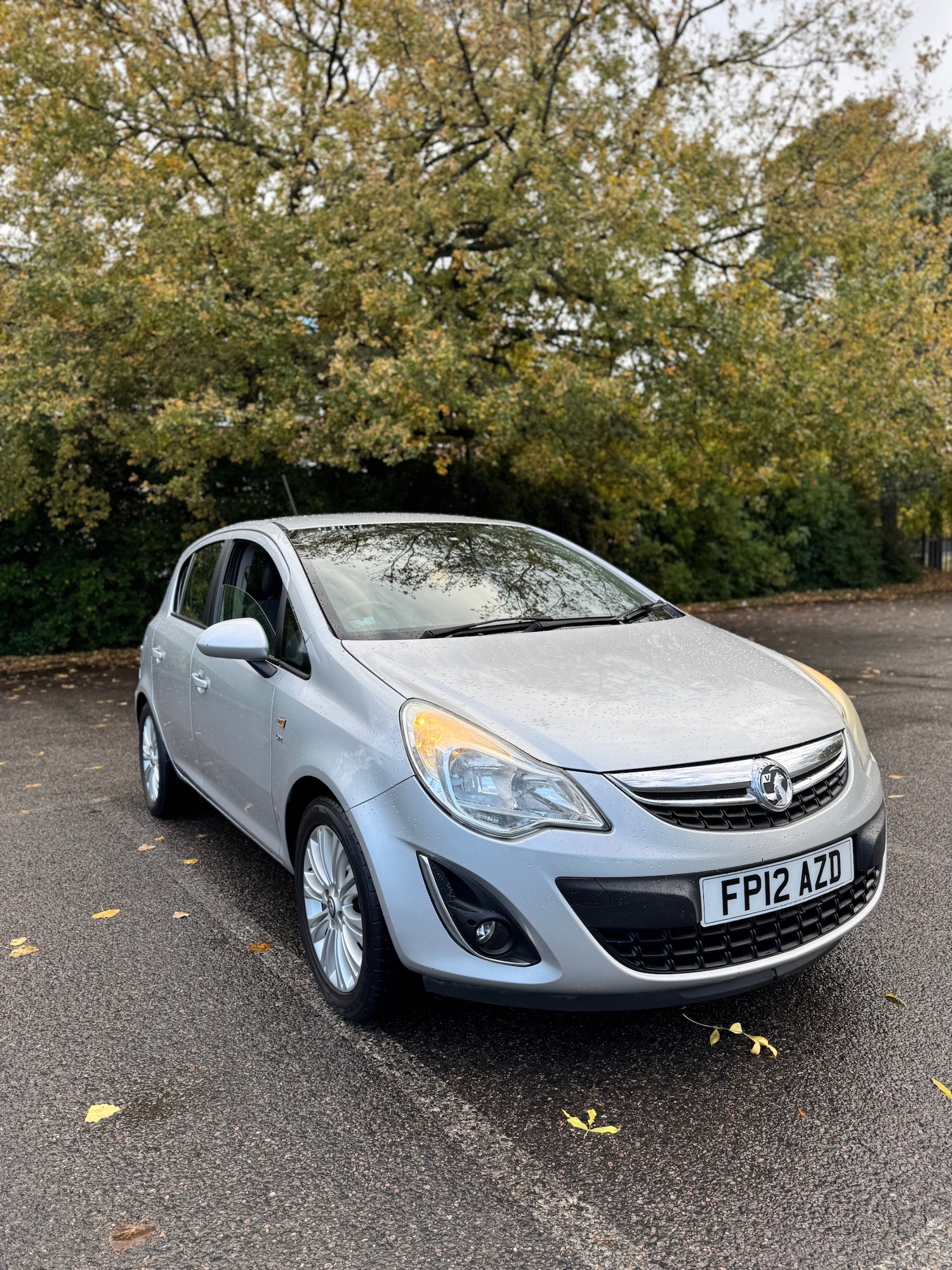 Used Vauxhall Corsa 2012 for sale - 76436276: Photo 1