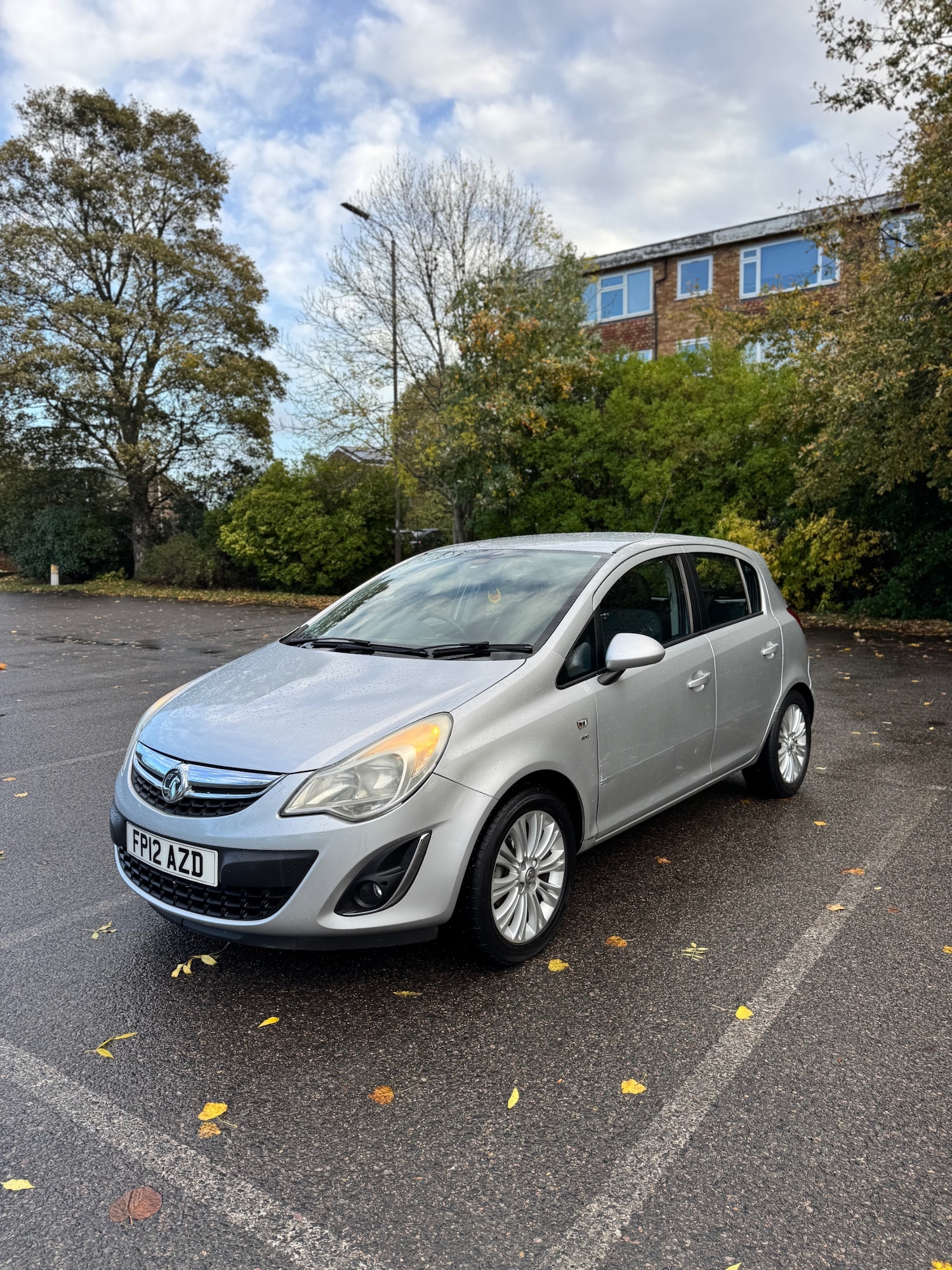 Used Vauxhall Corsa 2012 for sale - 76436276: Photo 3