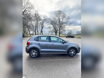 Used Volkswagen Polo 2012 for sale - 77277668: Photo