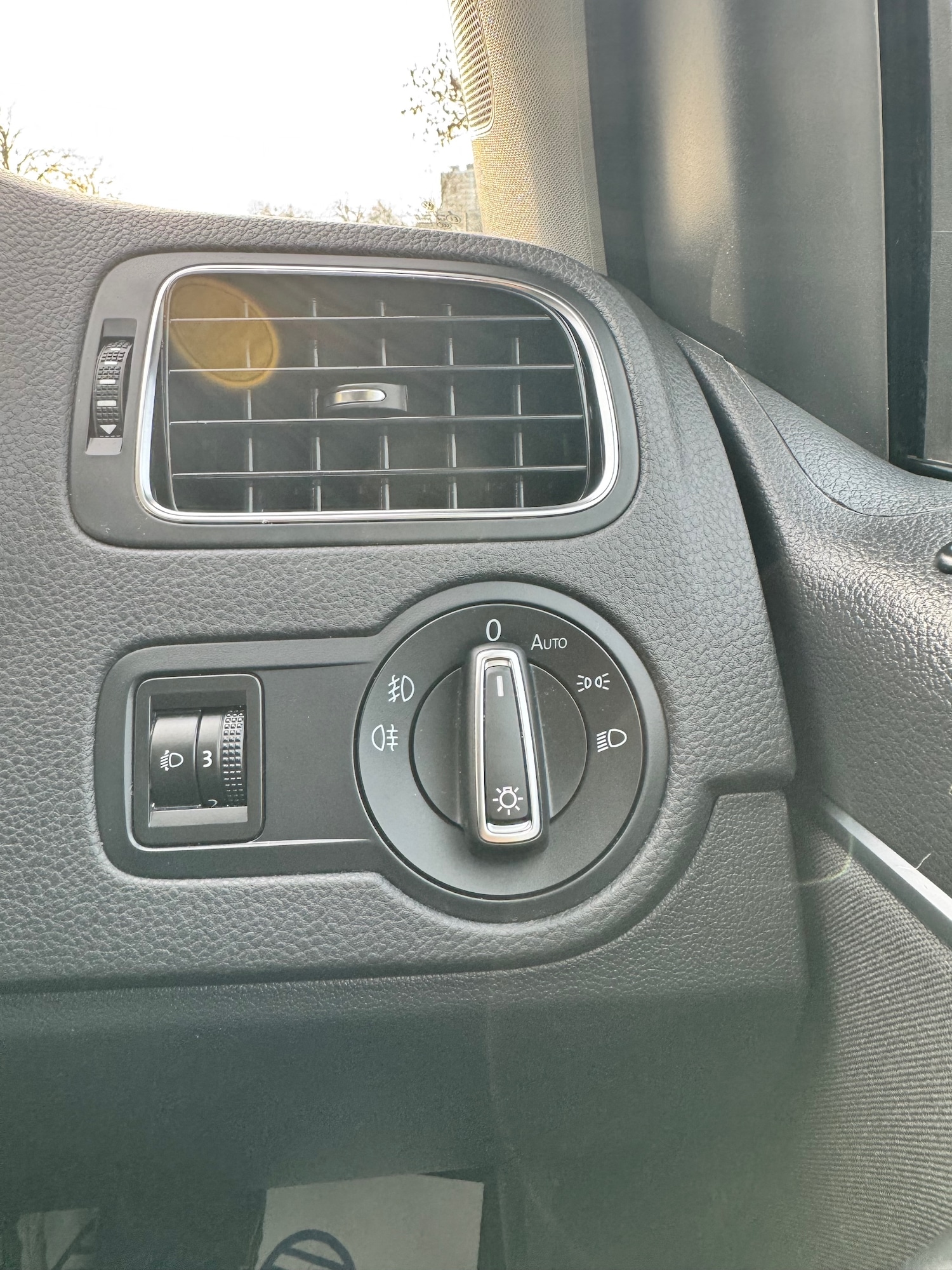 Used Volkswagen Polo 2017 for sale - 77251475: Photo 14