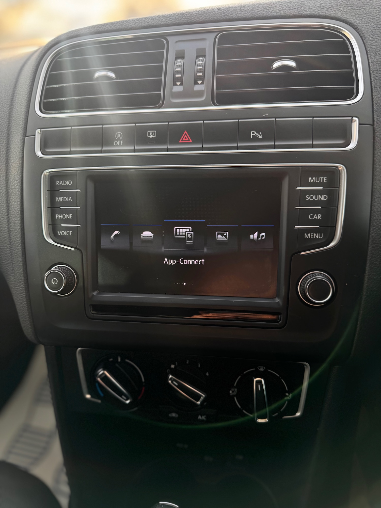 Used Volkswagen Polo 2017 for sale - 77251475: Photo 17