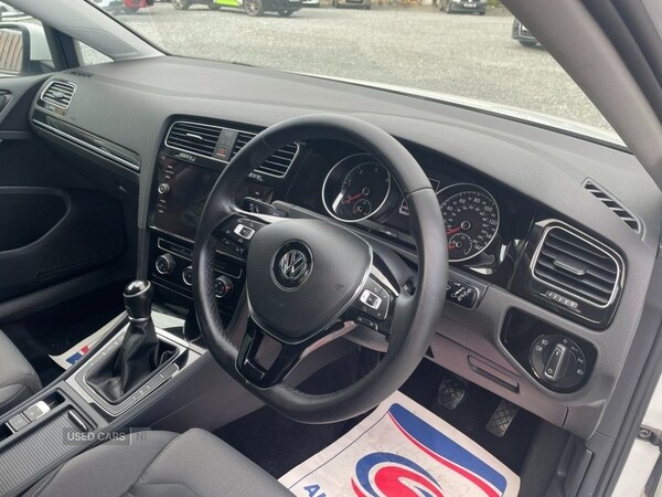 Used Volkswagen Golf 2017 for sale - 76002699: Photo 9