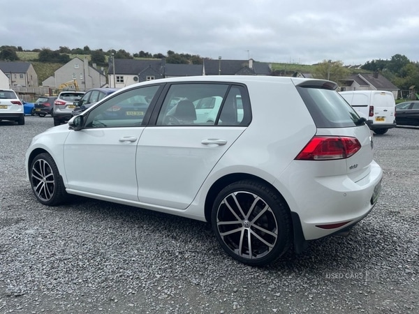 Used Volkswagen Golf 2017 for sale - 76043759: Photo 4