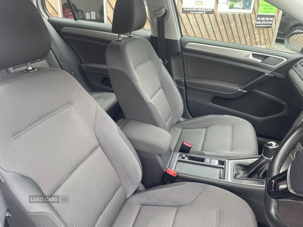 Used Volkswagen Golf 2017 for sale - 76043759: Photo 9