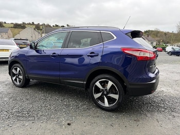 Used Nissan Qashqai 2017 for sale - 76659523: Photo