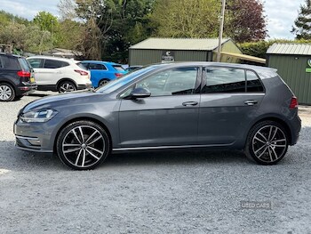 Used Volkswagen Golf 2019 for sale - 78475889: Photo