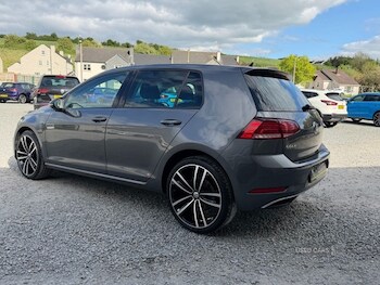 Used Volkswagen Golf 2019 for sale - 78475889: Photo