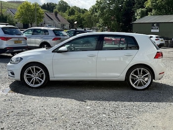 Used Volkswagen Golf 2017 for sale - 78823592: Photo