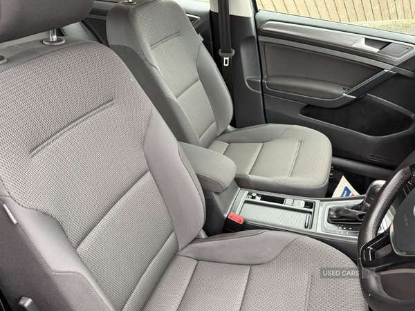 Used Volkswagen Golf 2017 for sale - 76753549: Photo 8