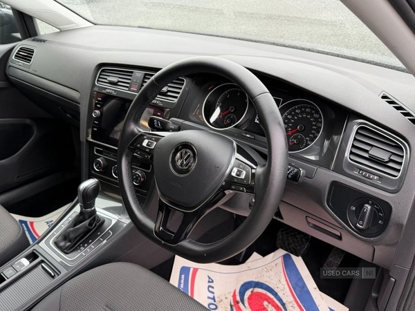 Used Volkswagen Golf 2017 for sale - 76753549: Photo 9