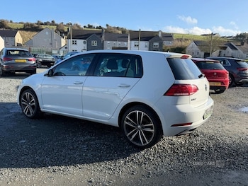Used Volkswagen Golf 2019 for sale - 77280376: Photo