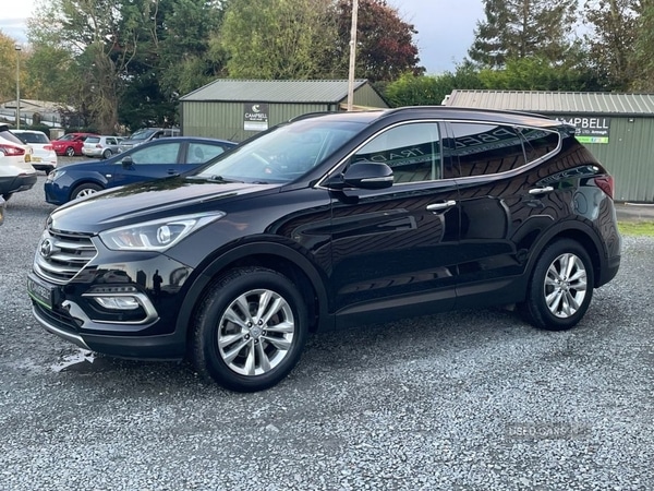 Used Hyundai Santa Fe 2017 for sale - 76349991: Photo 3