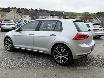 Used Volkswagen Golf 2015 for sale - 77469620: Photo