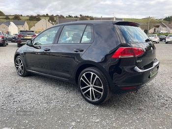 Used Volkswagen Golf 2015 for sale - 76318573: Photo