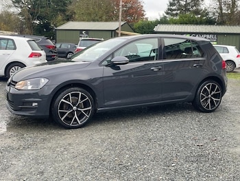 Used Volkswagen Golf 2015 for sale - 76378209: Photo