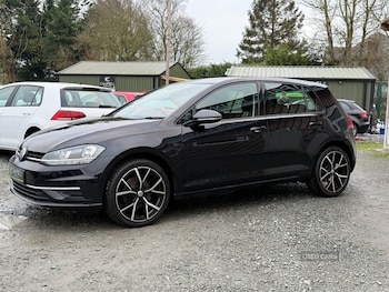 Used Volkswagen Golf 2017 for sale - 76998581: Photo