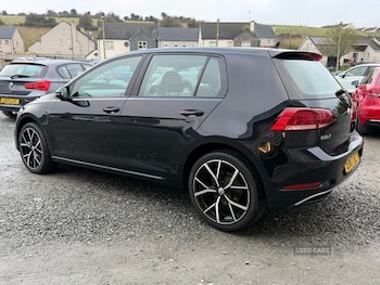 Used Volkswagen Golf 2017 for sale - 76998581: Photo