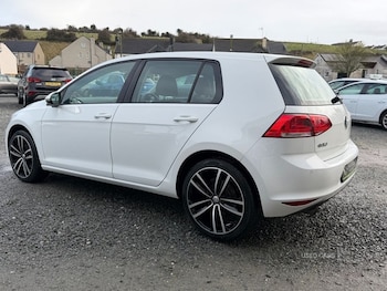 Used Volkswagen Golf 2015 for sale - 77017243: Photo