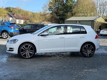 Used Volkswagen Golf 2017 for sale - 78136747: Photo