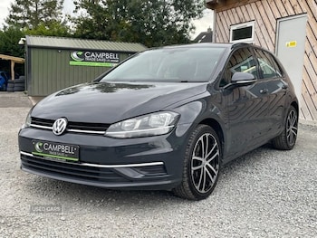 Used Volkswagen Golf 2017 for sale - 76021392: Photo 2