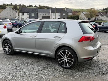 Used Volkswagen Golf 2016 for sale - 77884019: Photo