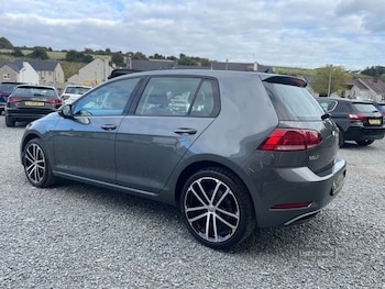 Used Volkswagen Golf 2017 for sale - 76021523: Photo 4