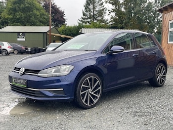 Used Volkswagen Golf 2017 for sale - 76167721: Photo 2