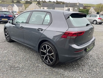 Used Volkswagen Golf 2021 for sale - 76153650: Photo