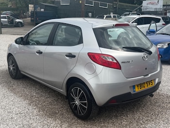 Used Mazda Mazda2 2010 for sale - 78922455: Photo