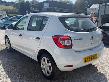 Used Dacia Sandero 2014 for sale - 79012944: Photo