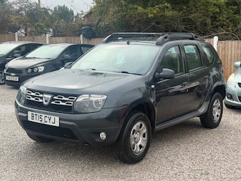 Used Dacia Duster 2015 for sale - 79711570: Photo