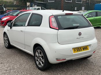 Used Fiat Punto 2015 for sale - 79712166: Photo