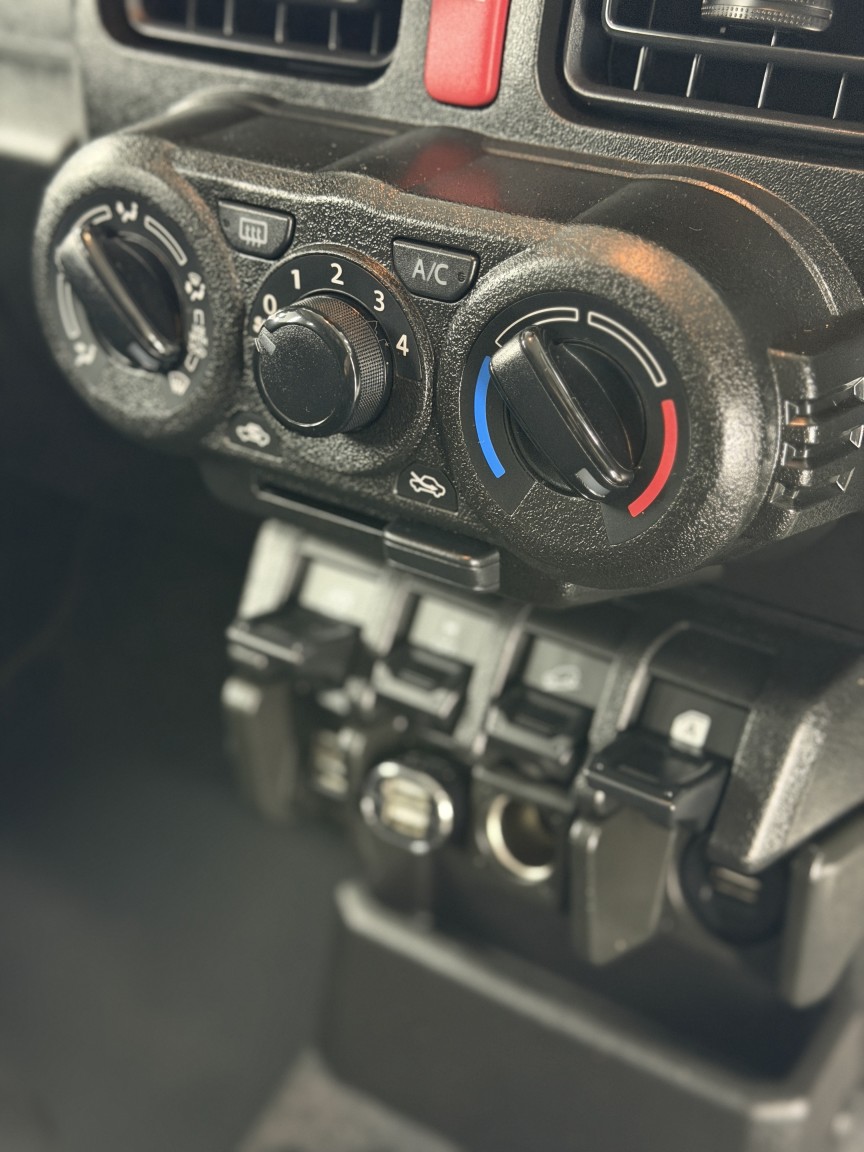 Used Suzuki Jimny 2024 for sale - 77201335: Photo 46