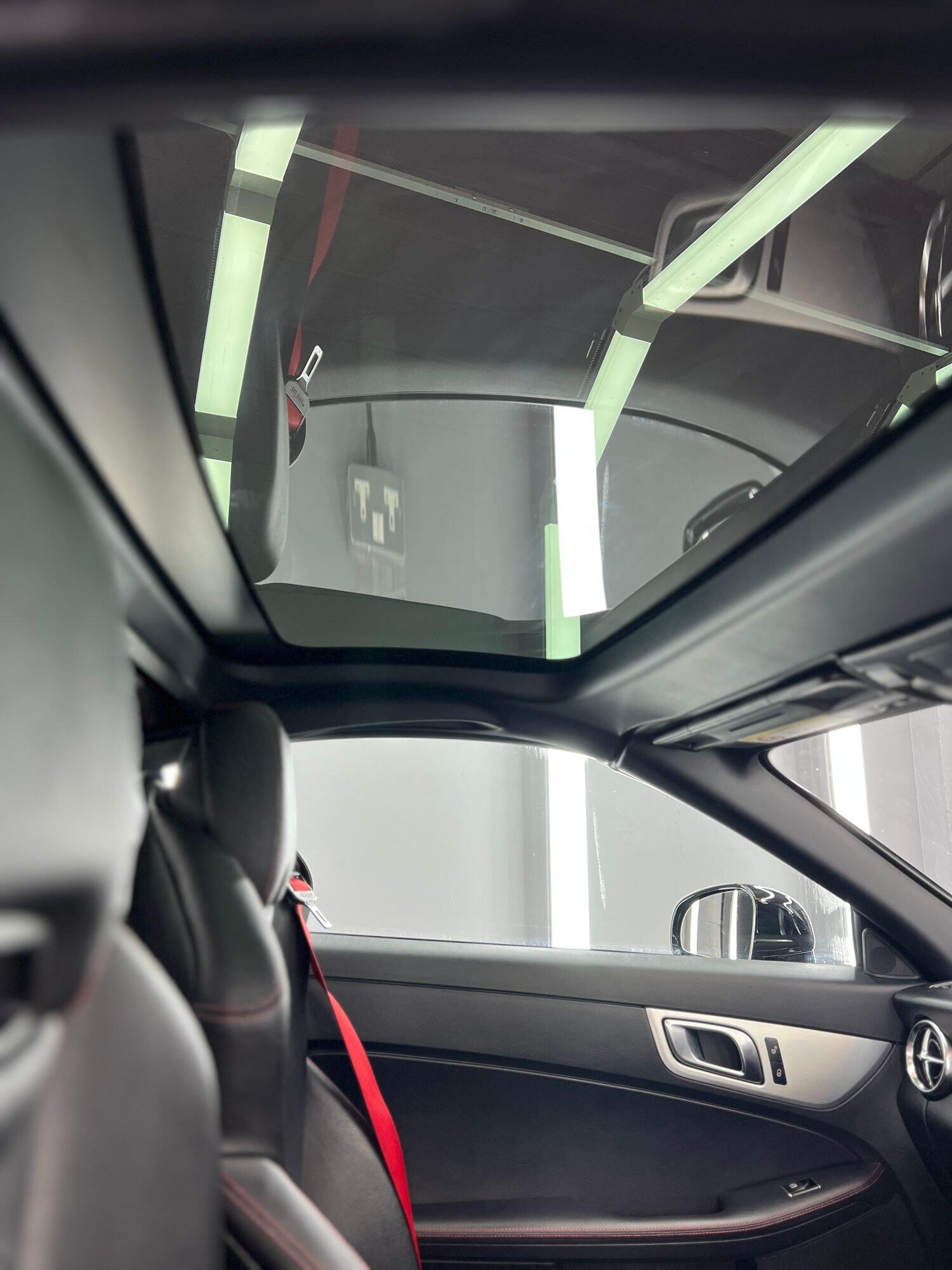 Used Mercedes-Benz SLK 2014 for sale - 75982024: Photo 6