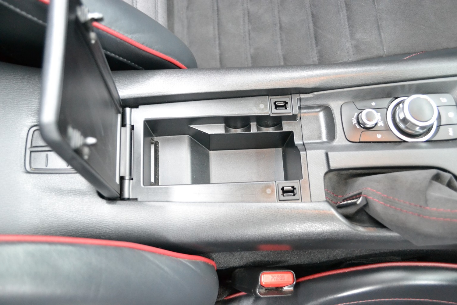 Used Mazda MX-5 2017 for sale - 77609999: Photo 12