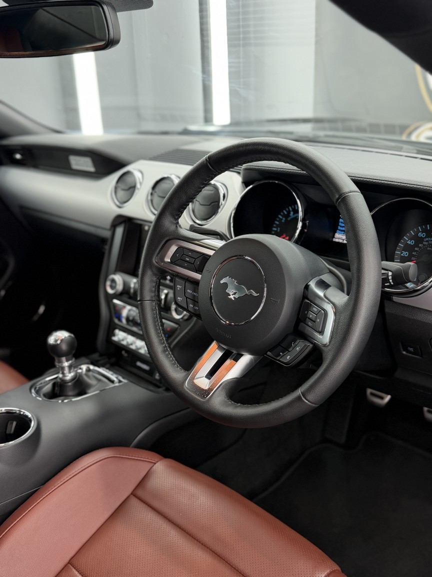 Used Ford Mustang 2016 for sale - 76706176: Photo 2