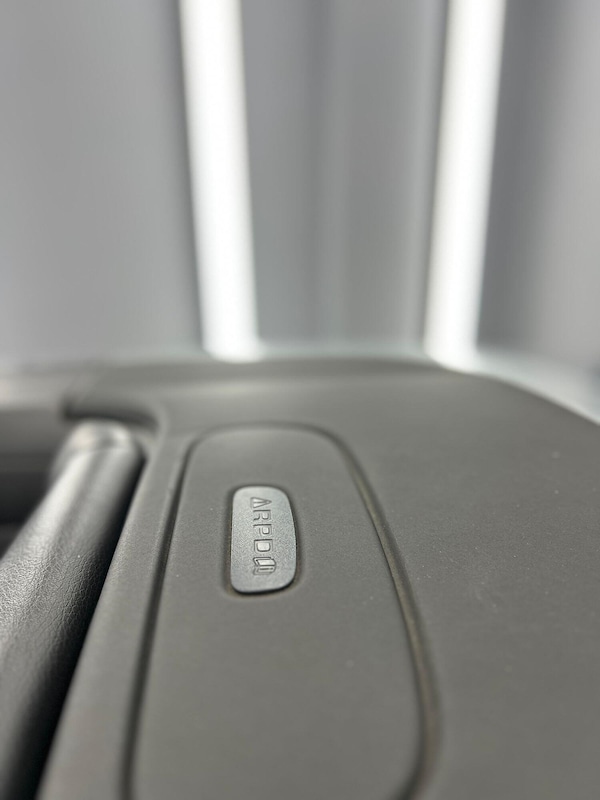 Used Jaguar XKR 2007 for sale - 75621284: Photo 28