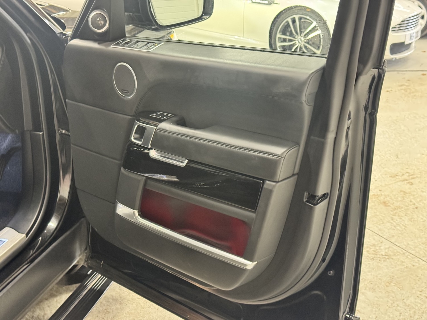 Used Land Rover Range Rover 2014 for sale - 76471130: Photo 19