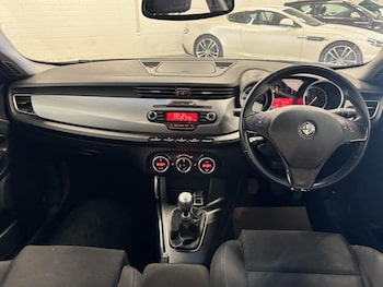 Used Alfa Romeo Giulietta 2010 for sale - 79410657: Photo