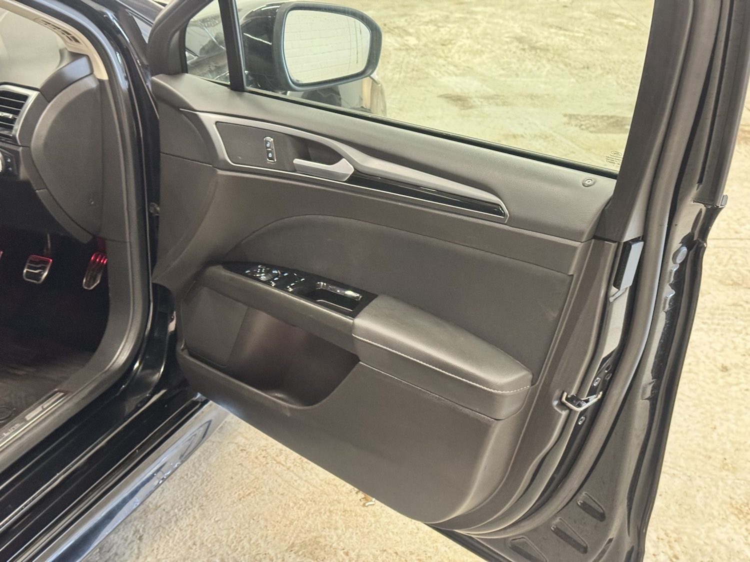 Used Ford Mondeo 2017 for sale - 76591584: Photo 18