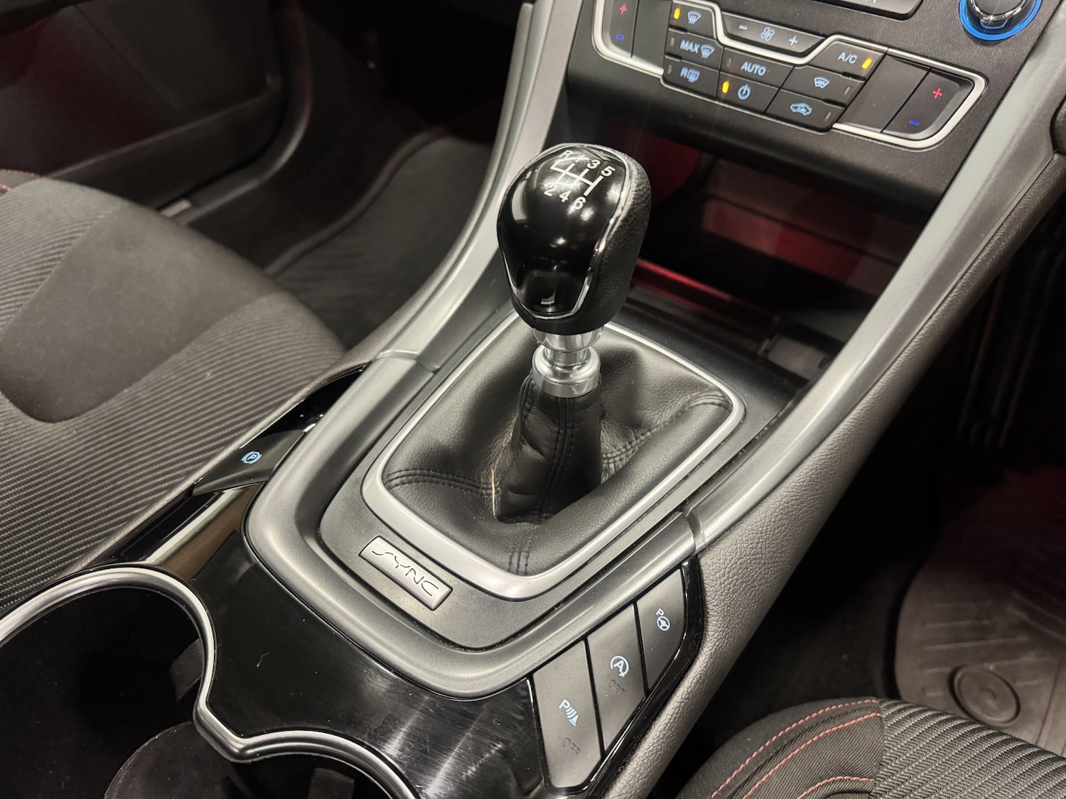 Used Ford Mondeo 2017 for sale - 76591584: Photo 21