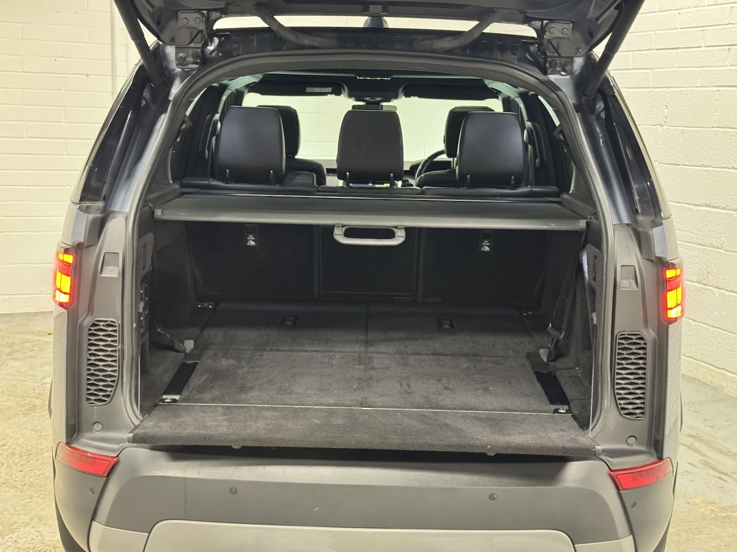 Used Land Rover Discovery 2019 for sale - 77548349: Photo 13