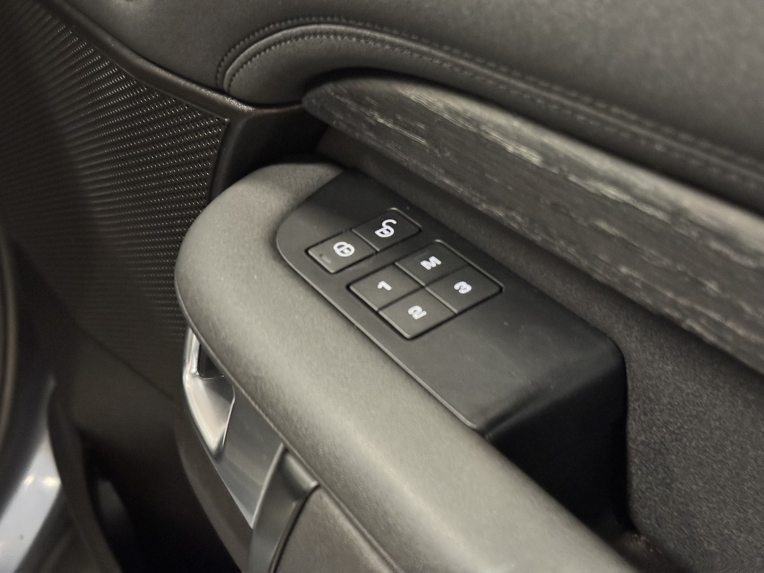 Used Land Rover Discovery 2019 for sale - 77548349: Photo 24