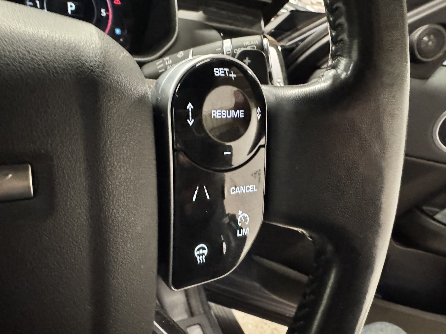 Used Land Rover Discovery 2019 for sale - 77548349: Photo 37