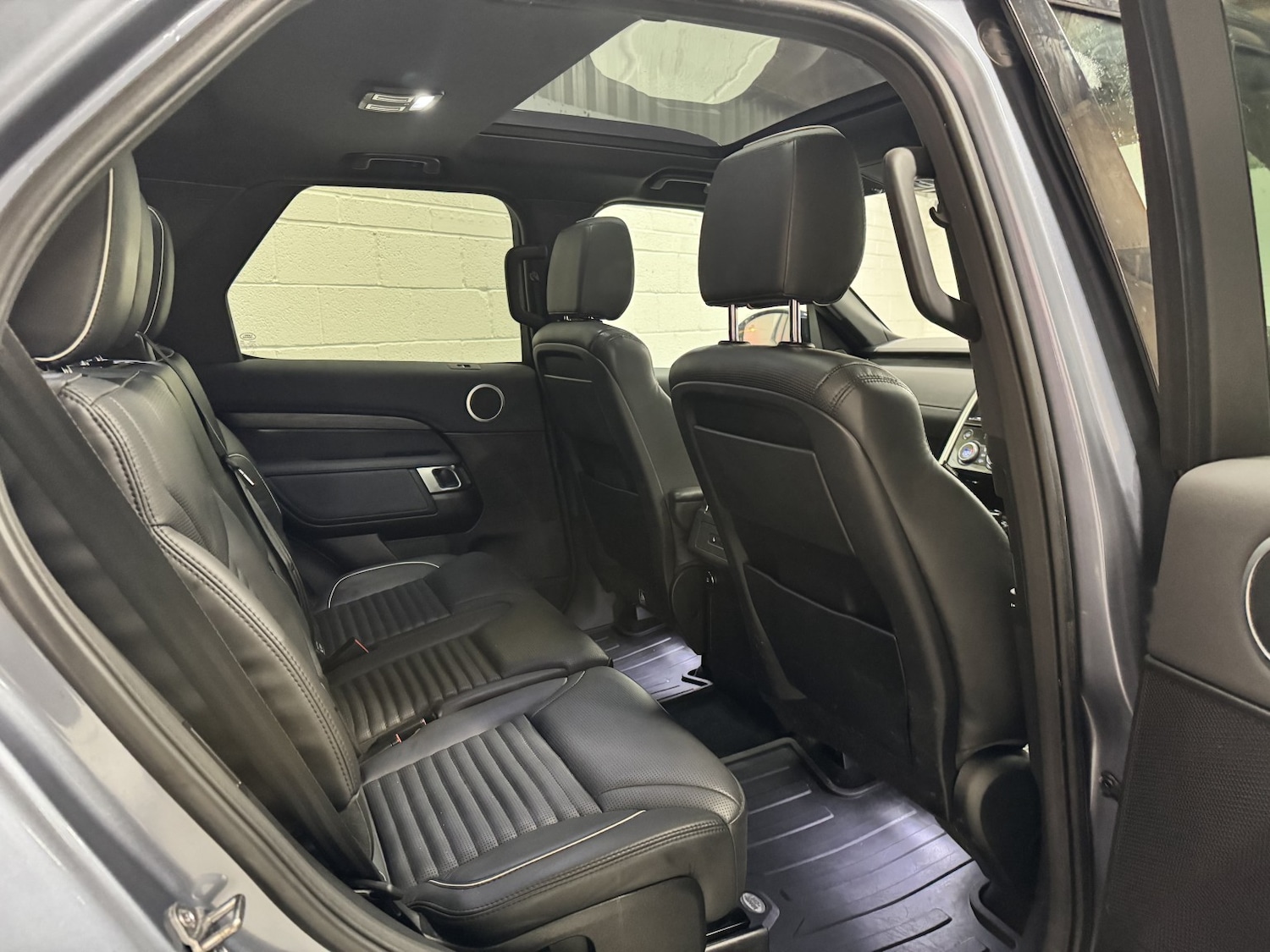 Used Land Rover Discovery 2019 for sale - 77548349: Photo 43