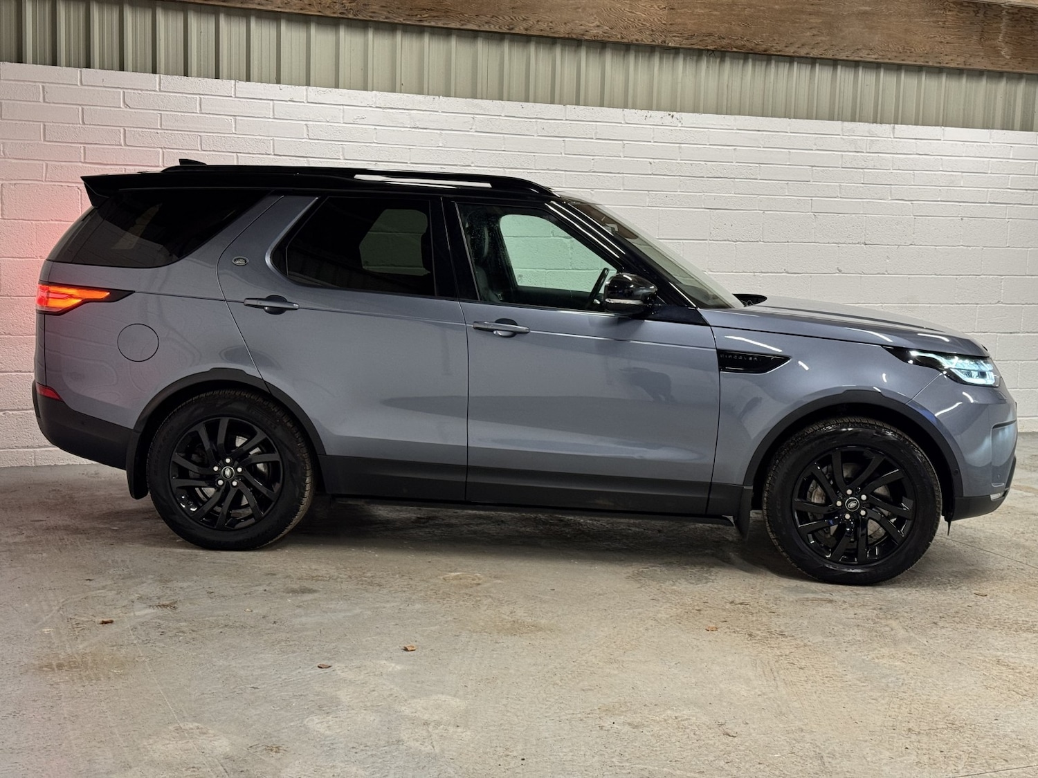Used Land Rover Discovery 2019 for sale - 77548349: Photo 8