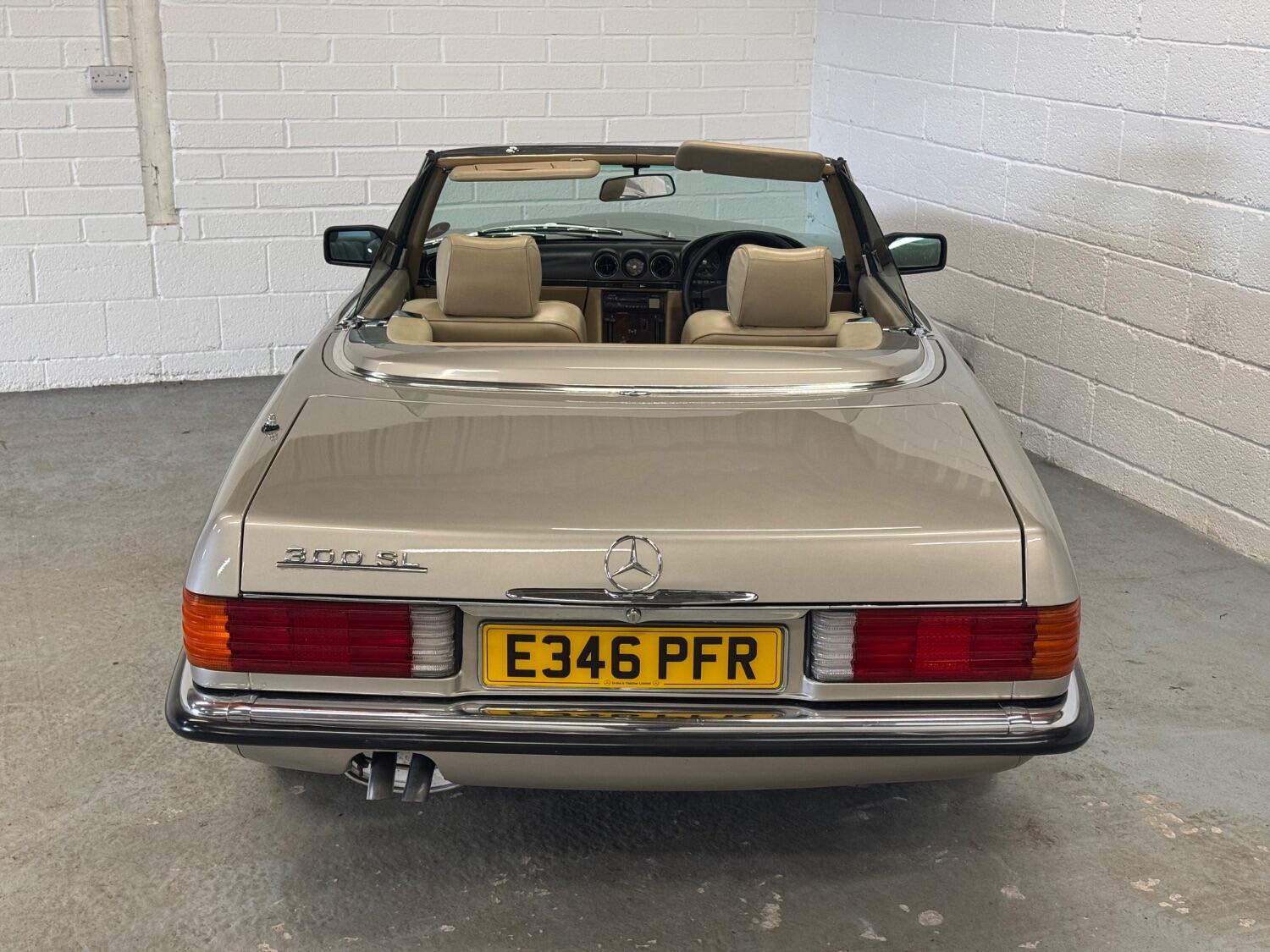 Used Mercedes-Benz SL 1988 for sale - 76471201: Photo 11