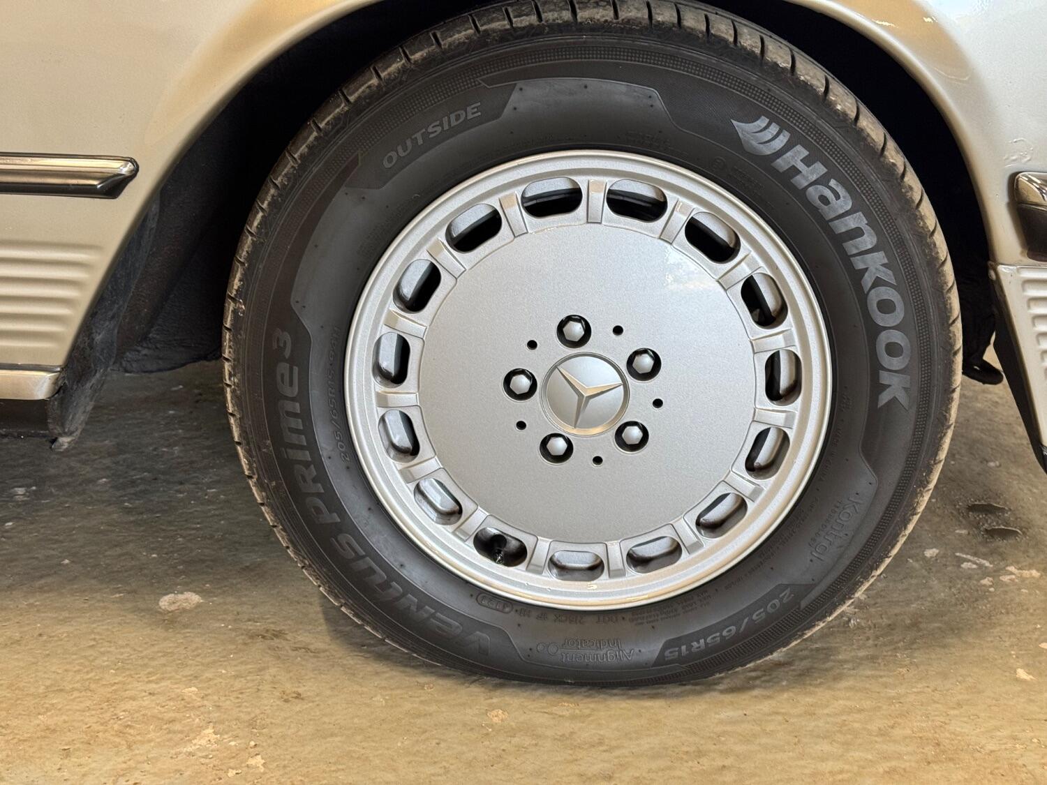 Used Mercedes-Benz SL 1988 for sale - 76471201: Photo 22